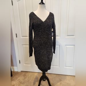 Black Tape unlined sweater dress Open weave black white bodycon slimming cozy